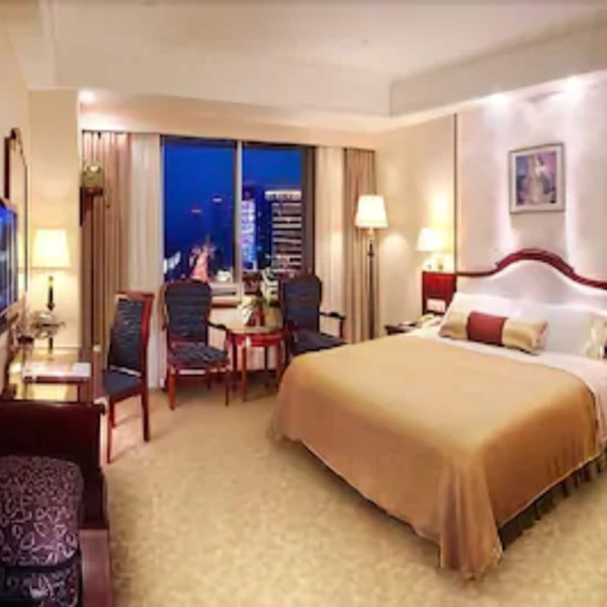 Ramada Plaza Tianlu Hotel Wuhan Bagian luar foto