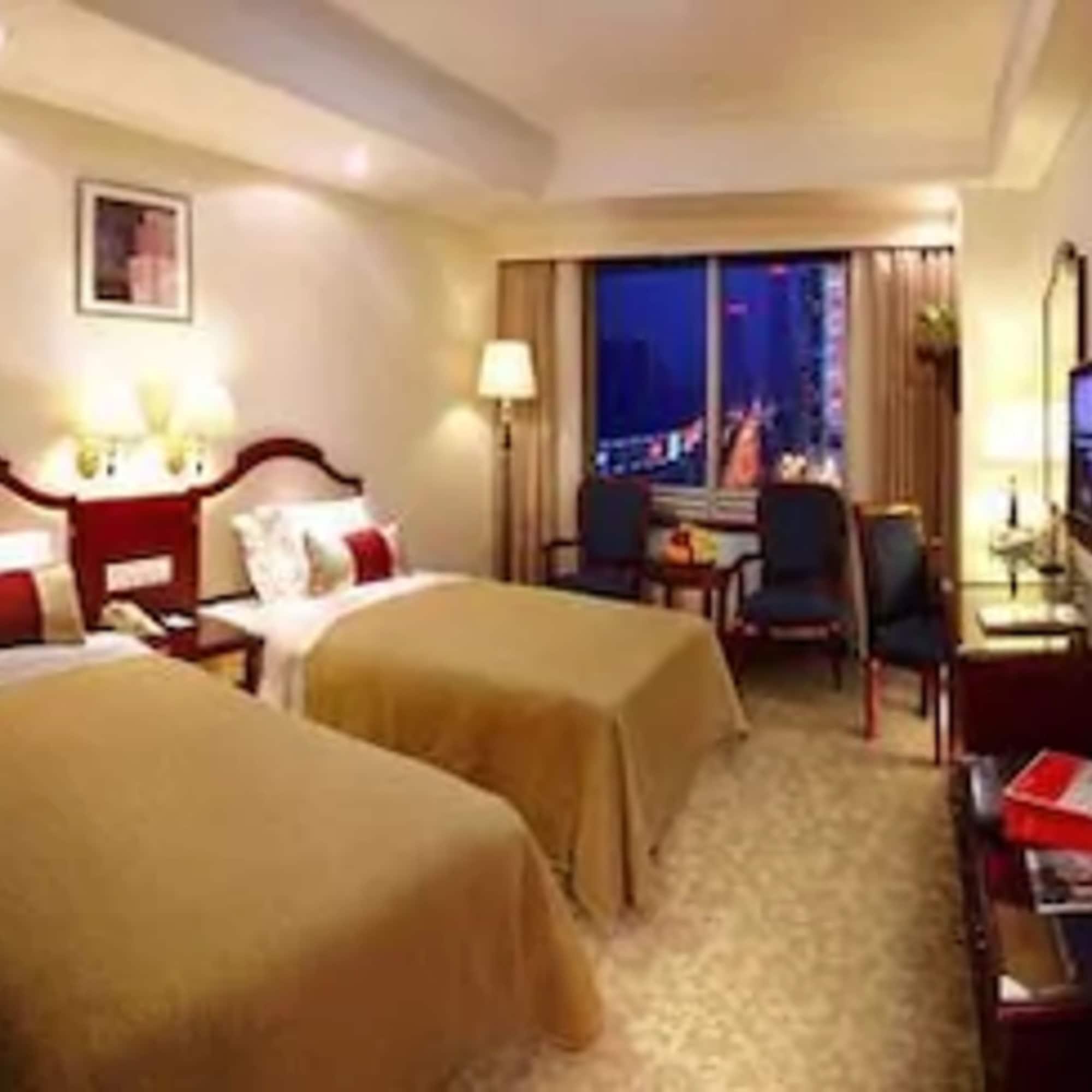 Ramada Plaza Tianlu Hotel Wuhan Bagian luar foto