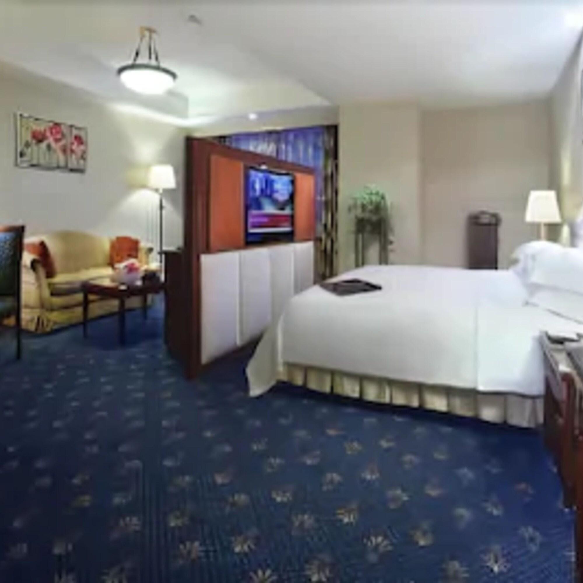 Ramada Plaza Tianlu Hotel Wuhan Bagian luar foto