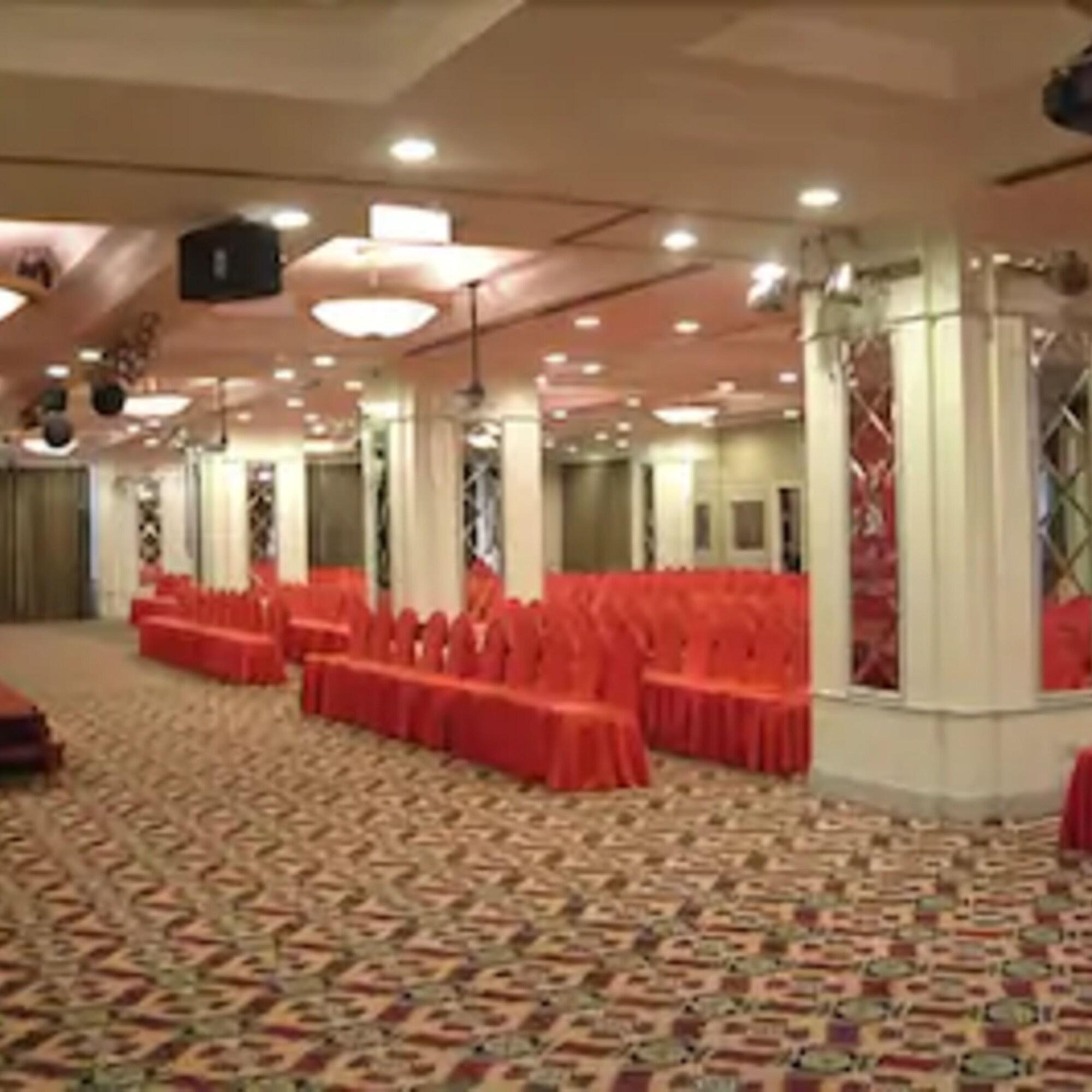 Ramada Plaza Tianlu Hotel Wuhan Bagian luar foto