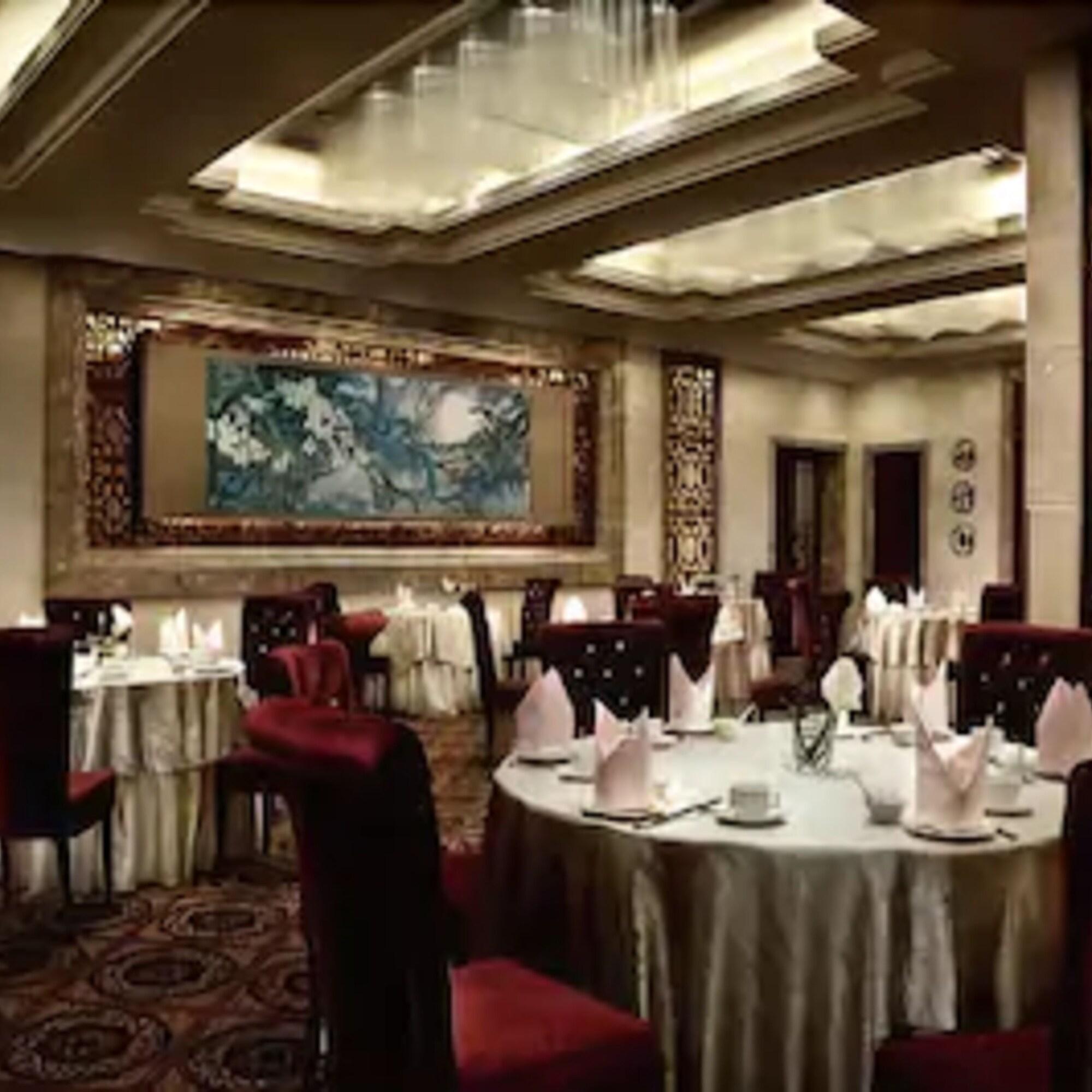 Ramada Plaza Tianlu Hotel Wuhan Bagian luar foto