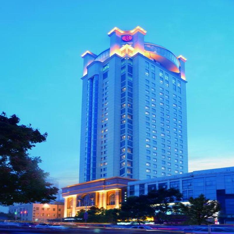 Ramada Plaza Tianlu Hotel Wuhan Bagian luar foto
